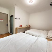 存淏民宿(万岁山武侠城店)