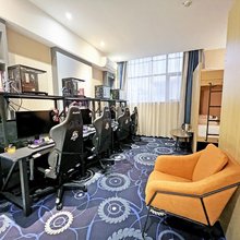 趣影电竞酒店(巩义宋陵公园店)