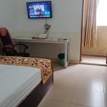 鸿兴住宿(东莞南站店)