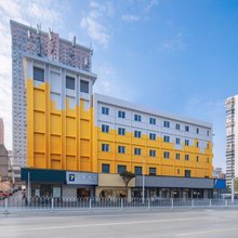 7天酒店(长沙五一广场窑岭湘雅二医院地铁站店)
