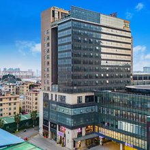普拉国际酒店(昆明世纪城大都摩天店)