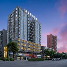 武汉运9商务酒店(新港摩尔城店)