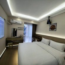 叁友城市影院民宿(铜仁高铁站店)