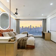 云缦·未来｜Light·Luxury·Holiday酒店(安师大中央城店)