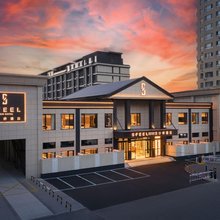 SFEEL设计师酒店(沈阳北陵公园店)