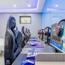 吉百乐电竞酒店