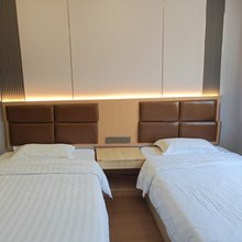 华盛商务宾馆(月兔广场店)