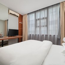 五新商务酒店(贵阳火车站万象城店)