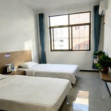鼎弘宾馆(西安航空职业技术学院店)