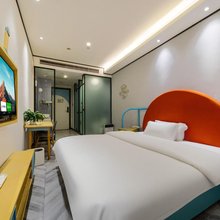 锦城拾光酒店(成都宽窄巷子文殊院地铁口店)