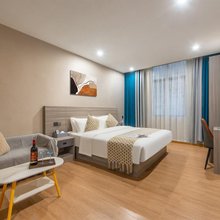 竣业行馆(广州白云机场人和地铁站店)