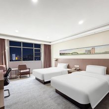 澳莎酒店(江门开平市客运总站益华广场店)
