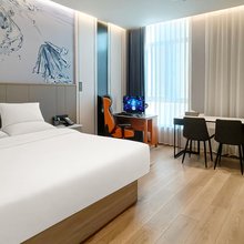 亚信电竞酒店(台州临海大道店)
