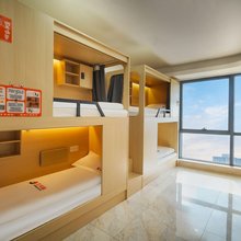 三只猫公寓(苏州新区港龙城店)