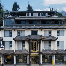 景色楼观止酒店(峨眉山景区零公里店)