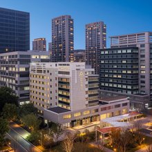 上海漕河泾桂林公园地铁站亚朵酒店