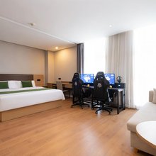 巅峰主场电竞酒店(天津梅江会展中心芦北路地铁站店)