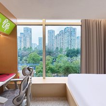 玩出名堂(滨江龙湖店)