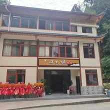 鹤峰田大姐民宿