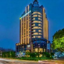 杭州锦华庭国际酒店(临平银泰城邱山大街地铁站店)