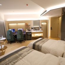 临颍黎明电竞酒店(东方国际购物广场店)