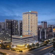 维也纳酒店(安顺古城历史文化街区大润发店)
