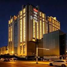 柏曼酒店(重庆洪崖洞解放碑步行街店)