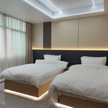 鹰潭君悦宾馆(鹰潭南出口店)