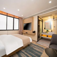 清镇满庭苑智影酒店(清镇职教城中环国际店)