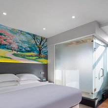 西昌鑫芸商务酒店(沃尔玛时代广场店)