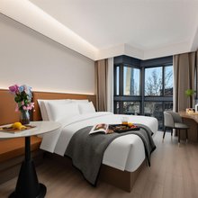 纽宾凯怡亭酒店 (汉口江滩山海关路店)