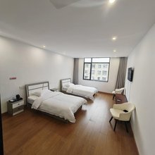 熙绕民宿(犀浦地铁站店)