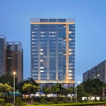 丽呈铂锐酒店(广州花地湾芳村地铁站店)
