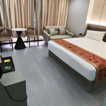 隆林朝平鑫悦酒店