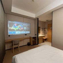希枫XIFENG智能酒店(红谷滩翠苑路地铁站店)
