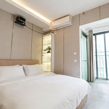 凌晨公寓(万科城滨江府SOHO2栋闽南师范大学店)