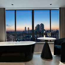 Sky·云际智能影院酒店(重庆万象城杨家坪地铁站店)