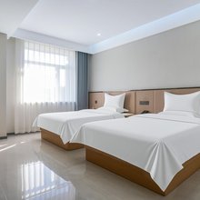 拾光酒店(德惠新东方购物中心店)