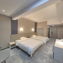 德森舒居酒店(贺州学院店)