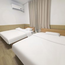 禾煦草堂民宿(万岁山武侠城清明上河园店)
