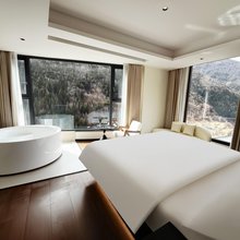 阿哆森屿丨VILLA山野·360°观景·森系秘境·美墅(长坪沟景区店)