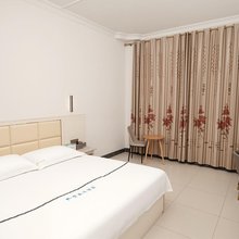榕江荣盛达民宿(贵州村超足球场店)