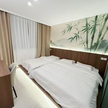 三宝民宿(开封万岁山武侠城店)