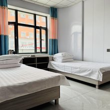 东港市小甸子镇站前旅店