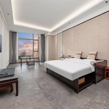 云莳·海湾度假民宿(新澳海底世界店)