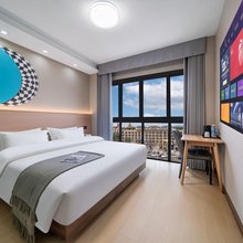 青木智慧酒店(重庆九龙坡金建路地铁站店)