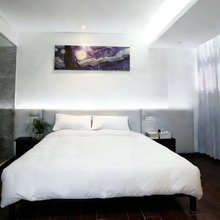 一悦秋舍酒店(三亚海棠湾林旺夜市店)