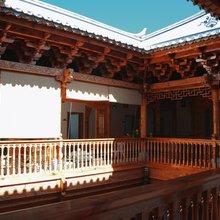 阳光民宿(杞麓湖湿地公园店)
