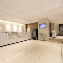 精图酒店(长春火车站上海路万达广场店)