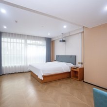 龙飞轻奢酒店(奥体中心店)